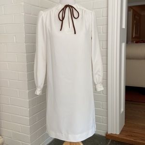 Classic Simple 1970 Vintage White Dress With Long Sleeves